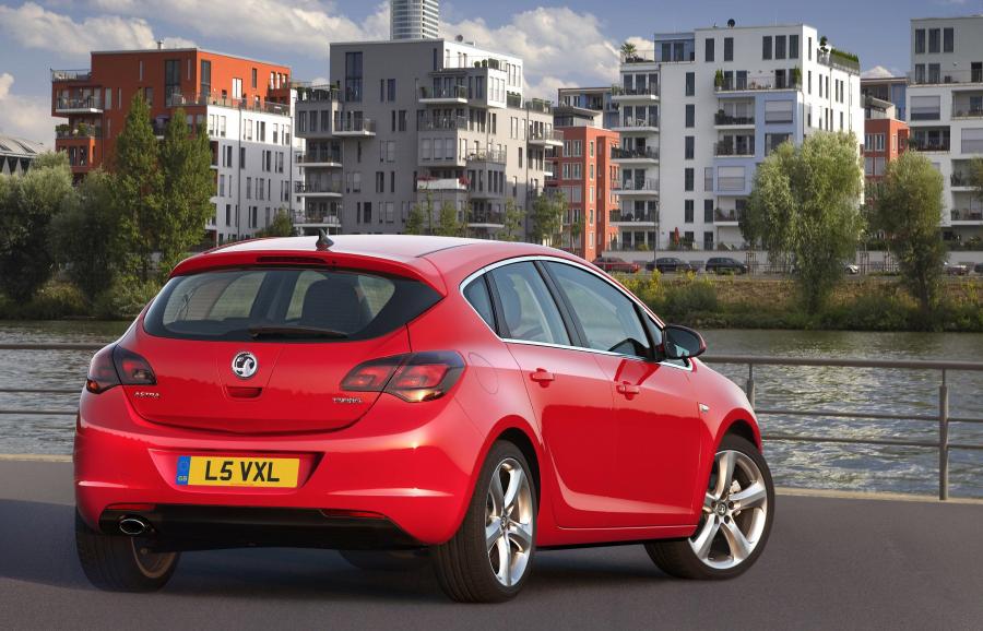  Vauxhall Astra 2010 года  (фото 4 из 6)